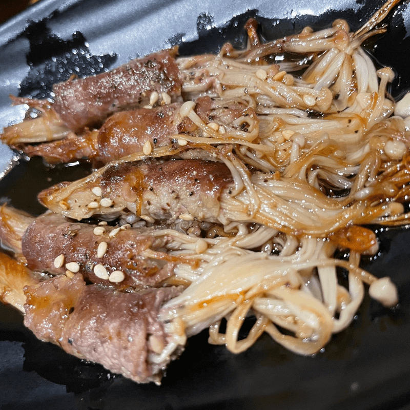 kaka-sushi-beef-enoki-mushroom-roll