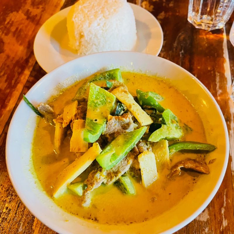 Jatujak-green-curry