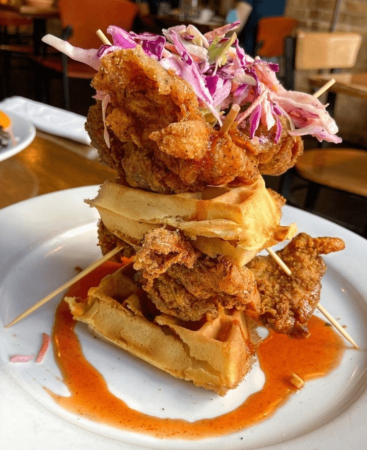 Best-brunch-chicken-waffles-toronto-insomnia-restaurant